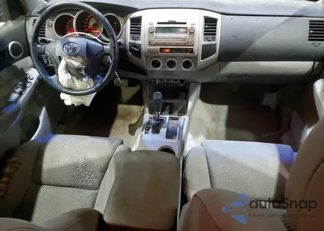 2009 Toyota Tacoma V6 z USA, uszkodzony, nr VIN 3TMMU52N79M008005